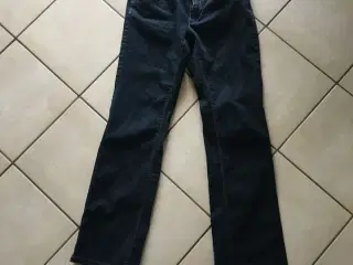 Jeans Str. 32/34