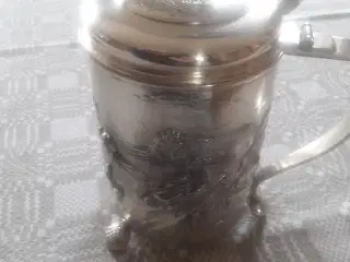 Ølkrus i sølvplet 