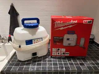 Milwaukee Switch Tank