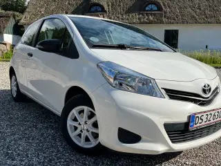 Sjældent velholdt Toyota Yaris - lavt kilometertal