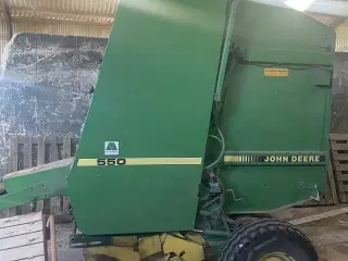 John Deere 550 Rundballe presser