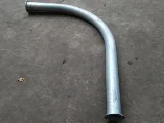 - - - Bøjning for cyklon Indblæsningsrør. 2 stk. i alt