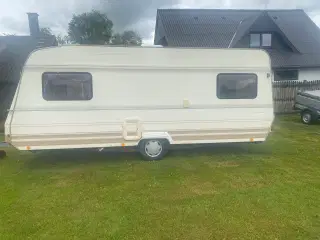 1990 dethleffs 560 velegnet som fastlægger