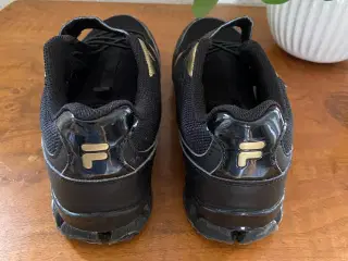 Fila Sneakers