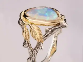 White Fire Opal krystal Ring