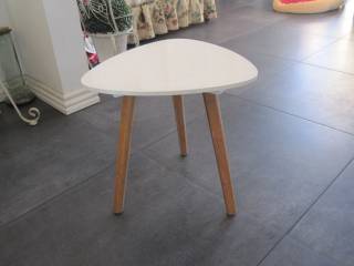 Smart sofabord i et moderne retro design