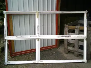 Vinduer og dørparti