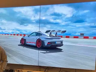110” LG Videovæg 