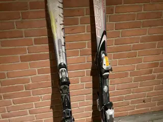 1 par ATOMIC & FISCHER Carvingski på 148 & 160 cm