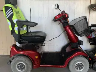El scooter - Karma 747 