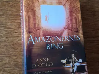 AMAZONERNES RING af ANNE FORTIER 
