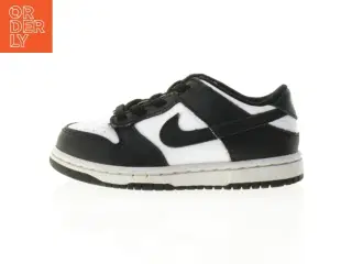 Brugte sneakers fra Nike (str. 26)