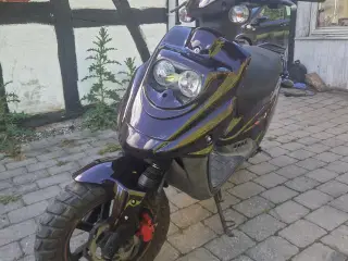 Nyrenoveret Pgo hot 50 SP lovlig