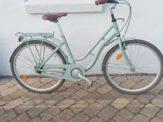 Fin Mustang Pige cykel med 7 indvendig gear.