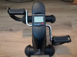 Pedaltræner med digital display 