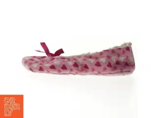Børnesutsko med lyserøde hjerter (str. 33,5 cm)