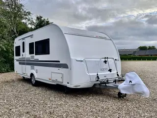 2014 - Adria Adora 563 PU   Fritstående queen seng