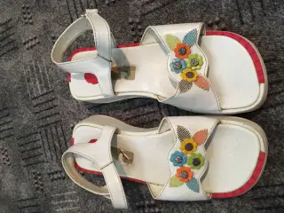 Børne sandaler til salg