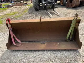 Frontskovl 3 i en til case.