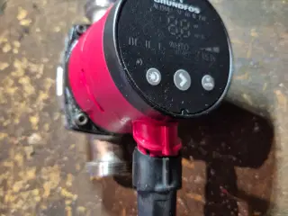 Grundfos Alpha 25-40-180 N
