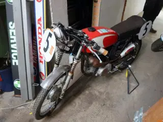 KNALLERT, Yamaha