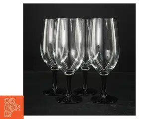 4 ølglas med sort stilk (str. Ø. 6,5 cm. længde, 21 cm. 4 styk)
