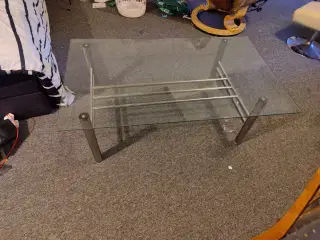 Sofabord med glas plade