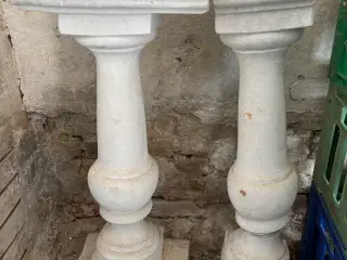 2 stk piedestaler i hvid havebeton, 80 cm