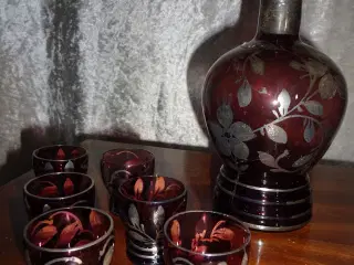 Smuk lille karaffel med 6 glas