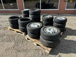 - - - Stort parti dæk/hjul
