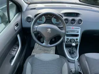 Peugeot 308 1,6 e-HDi 112 Sportium SW 7prs