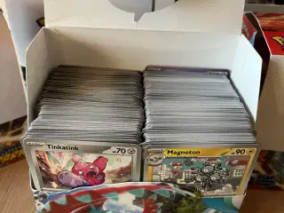 🔥 Pokémon kort – 500 stk inkl. 100 glimmerkort