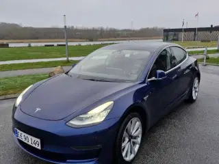 Tesla model 3 awd longrange 