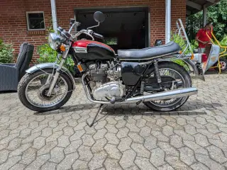 Triumph T150(1972) 750 Trident 5 gears