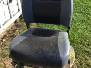Sæde til havetraktor