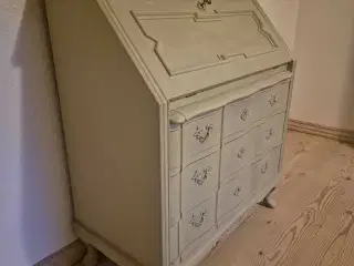 Smuk Skrivepult m/skuffer