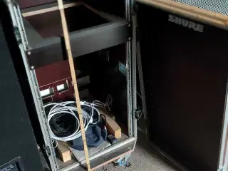 Rackskab / fligthcase på hjul