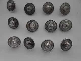 Her er Knappertil der hvor du mangler.