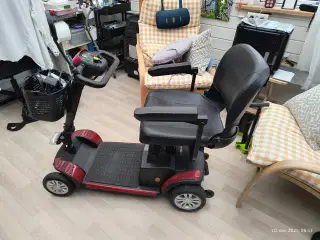 Damos mobilitets-scooter R2