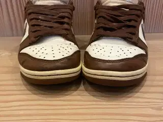 nike dunk low cacao wow 