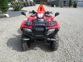 Honda TRX 520 FE Traktor STORT LAGER AF HONDA  ATV. Vi hjælper gerne med at levere den til dig, og bytter gerne. KØB-SALG-BYTTE se mere på www.limas.dk