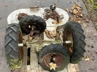 Rustfrit klippe bord.havetraktor +Div hjul 