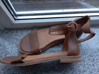 Sandaler Helt nye