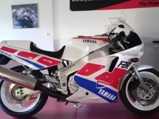 Yamaha Fzr 1000 exup