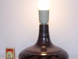 Lampe / bordlampe i keramik fra Desiree Stentøj