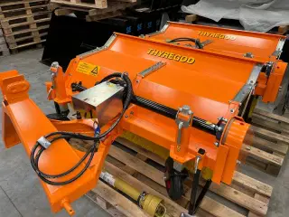 Thyregod TK 1600 PTO, med hydraulisk sving.