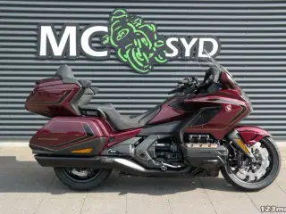 Honda GL 1800 Gold Wing MC-SYD       BYTTER GERNE