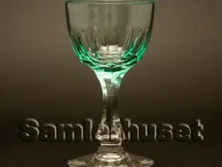 Derby Hvidvinsglas, grøn. H:120 mm.