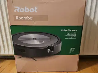 Roomba j7