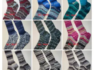 Hjemmestrikkede Uldstrømper af restgarn Uld/Nylon